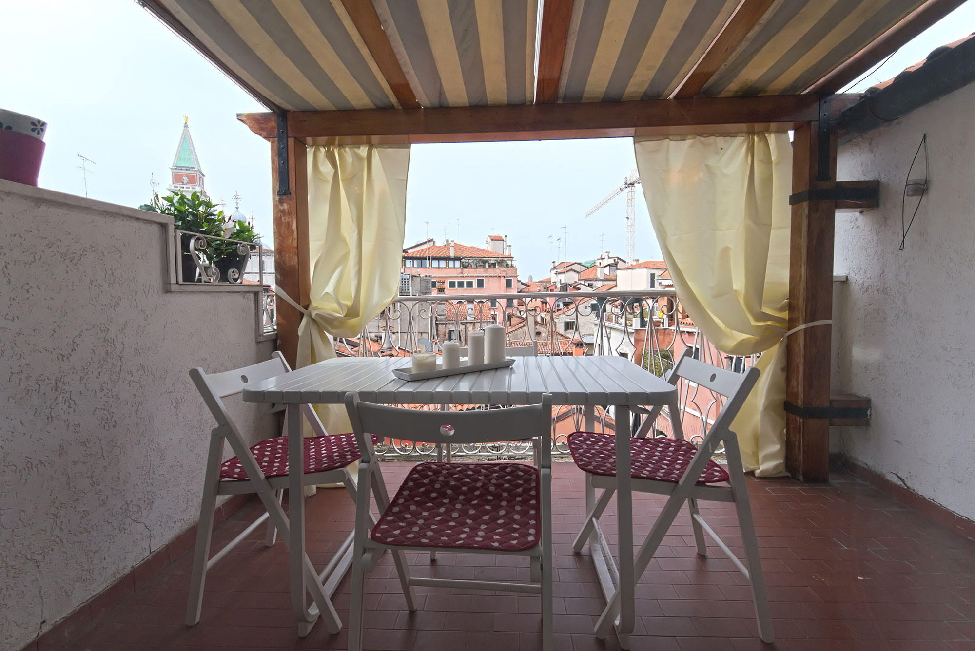 Residenza Tiziana Venezia - Terrazzo con vista su San Marco | Passepartout Group